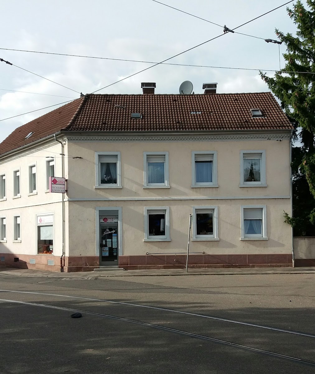 Außenansicht der Bäckerei Stähle in der Pfalzstraße, Karlsruhe-Daxlanden